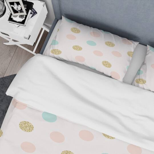 Designart 'Gold Chic Design III' Mid-Century Duvet Cover Set